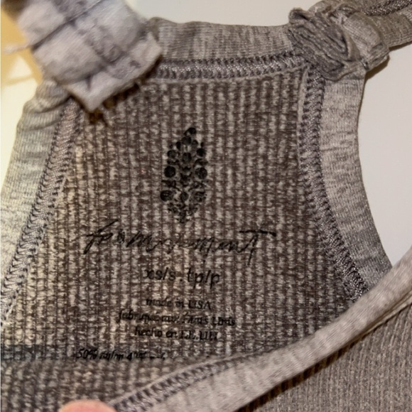 Happiness Runs crop - Picture 2 of 3